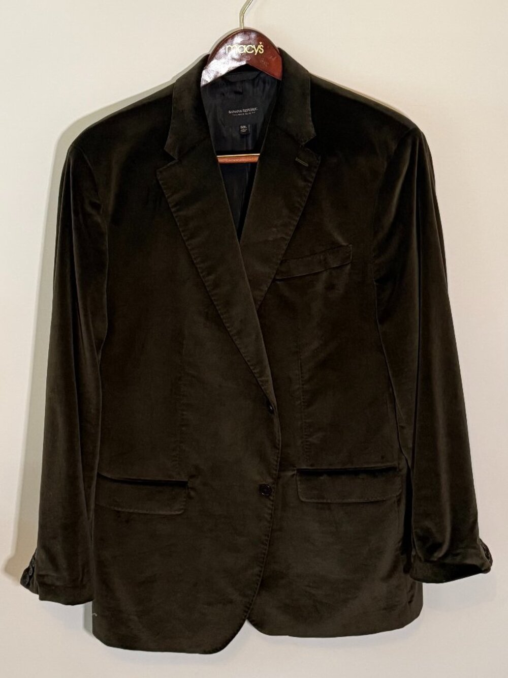 Banana Republic Tailored Slim Fit velvet blazer